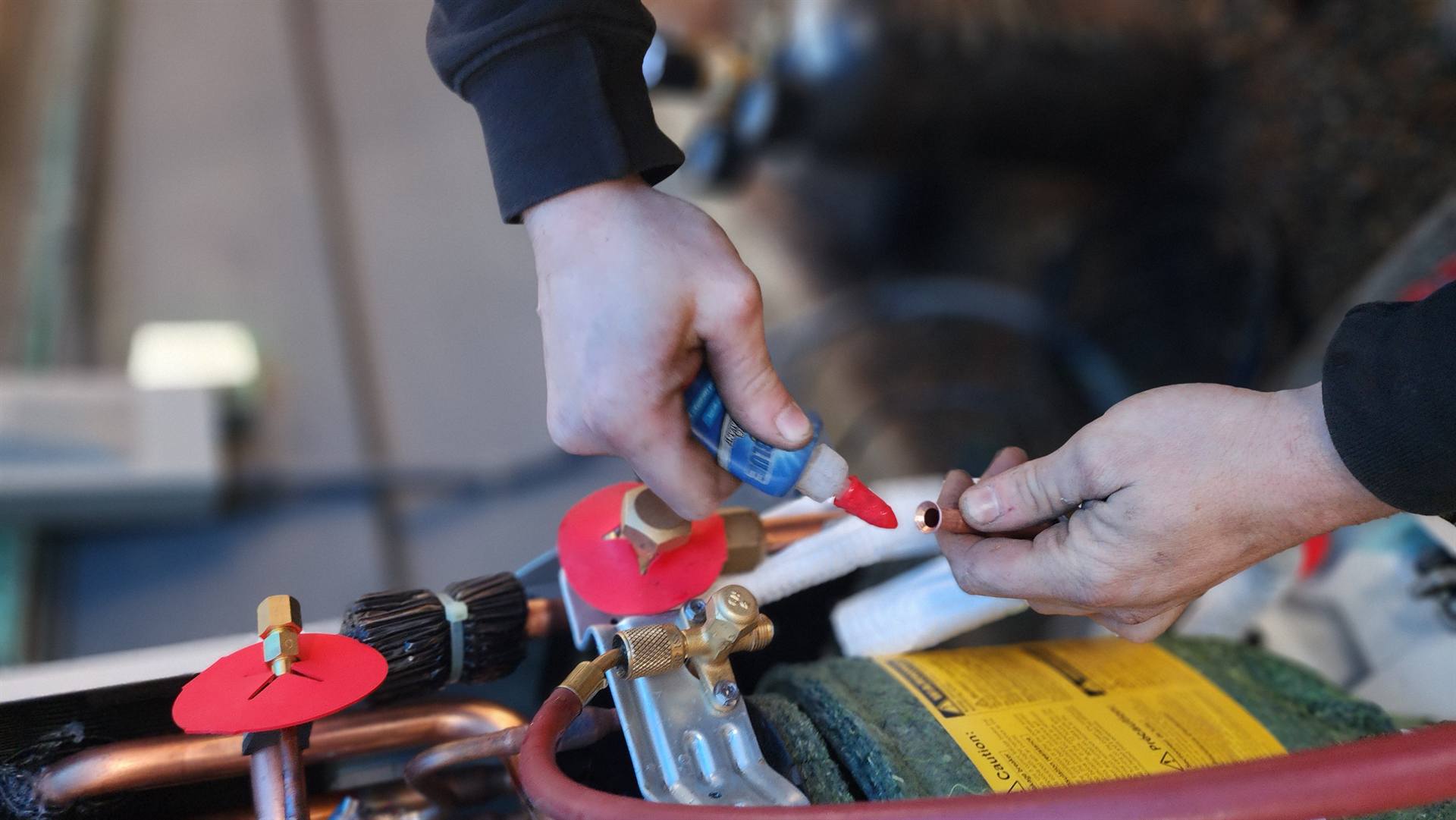 Repairing a Refrigerant Leak vs. Replacing the Entire Evaporator Coil